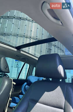 Внедорожник / Кроссовер Volkswagen Tiguan 2011 в 