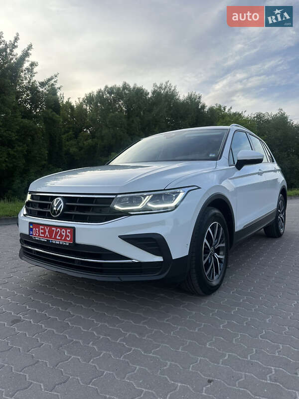 Позашляховик / Кросовер Volkswagen Tiguan 2021 в Бродах