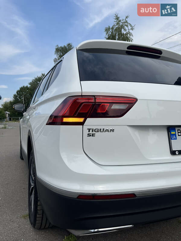 Внедорожник / Кроссовер Volkswagen Tiguan 2020 в Ахтырке