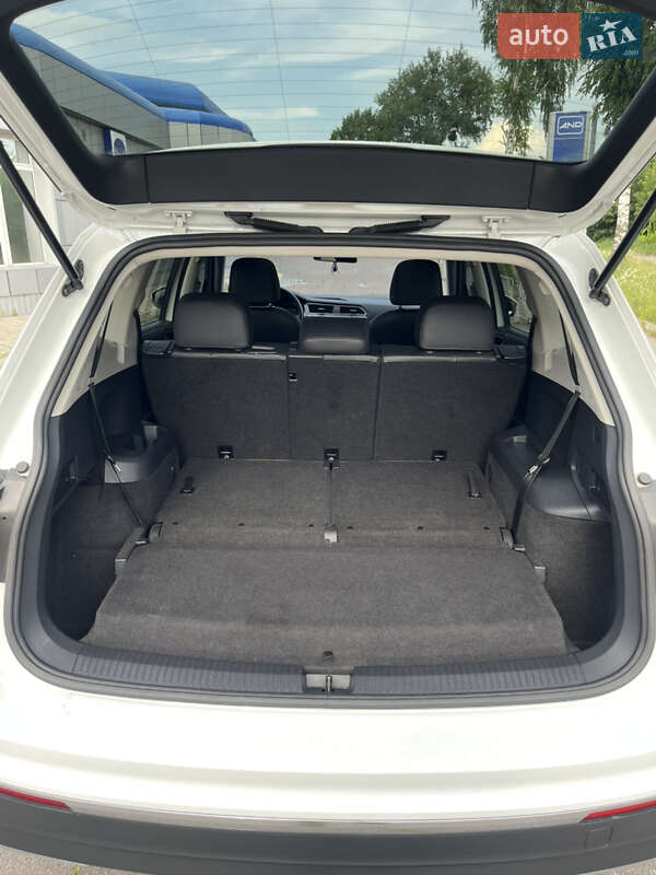 Внедорожник / Кроссовер Volkswagen Tiguan 2020 в Ахтырке