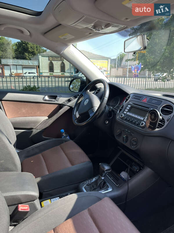 Позашляховик / Кросовер Volkswagen Tiguan 2009 в Житомирі фото 12 Позашляховик / Кросовер Volkswagen Tiguan 2009 в Житомирі