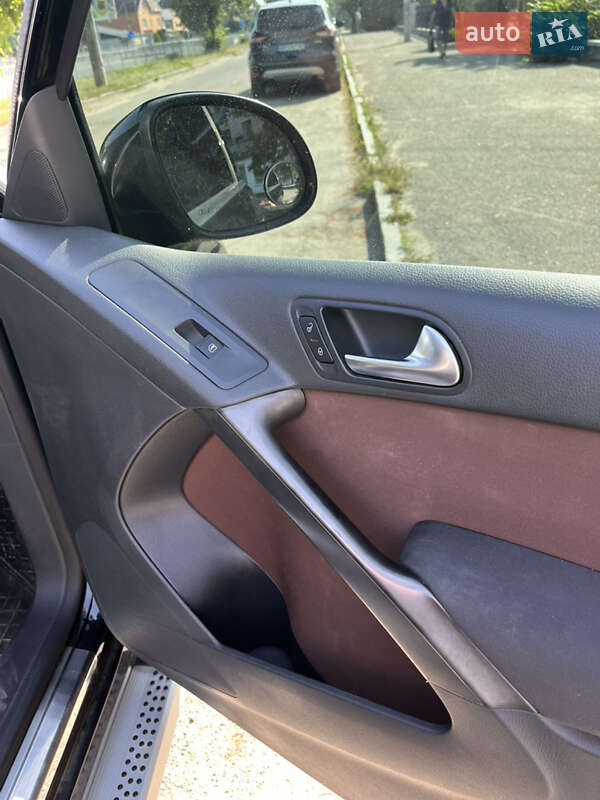 Позашляховик / Кросовер Volkswagen Tiguan 2009 в Житомирі фото 20 Позашляховик / Кросовер Volkswagen Tiguan 2009 в Житомирі