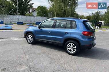 Позашляховик / Кросовер Volkswagen Tiguan 2016 в 