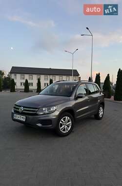 Внедорожник / Кроссовер Volkswagen Tiguan 2015 в Виннице