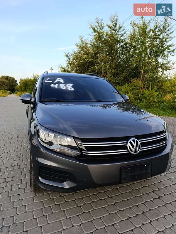 Позашляховик / Кросовер Volkswagen Tiguan 2016 в Львові