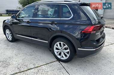 Внедорожник / Кроссовер Volkswagen Tiguan 2020 в 