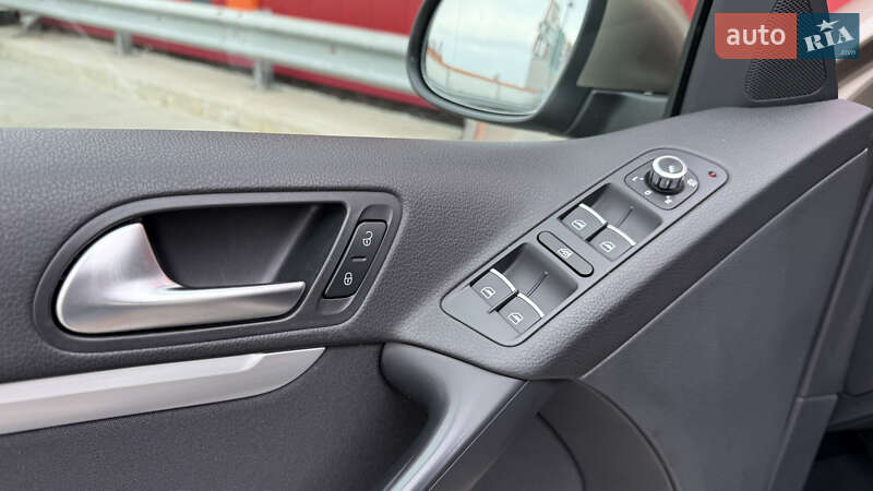 Внедорожник / Кроссовер Volkswagen Tiguan 2013 в Киеве
