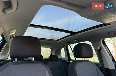 Внедорожник / Кроссовер Volkswagen Tiguan 2016 в 