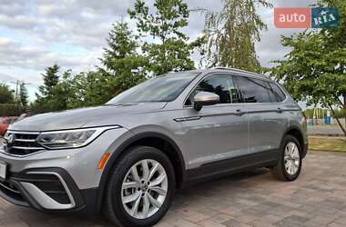Позашляховик / Кросовер Volkswagen Tiguan 2022 в Івано-Франківську