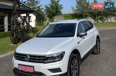Позашляховик / Кросовер Volkswagen Tiguan 2019 в Львові