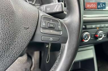 Позашляховик / Кросовер Volkswagen Tiguan 2013 в 