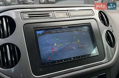 Позашляховик / Кросовер Volkswagen Tiguan 2013 в 