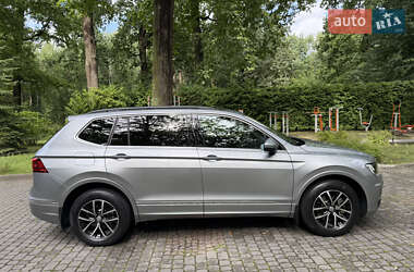 Внедорожник / Кроссовер Volkswagen Tiguan 2021 в 