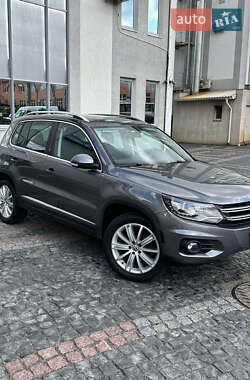 Позашляховик / Кросовер Volkswagen Tiguan 2016 в Луцьку