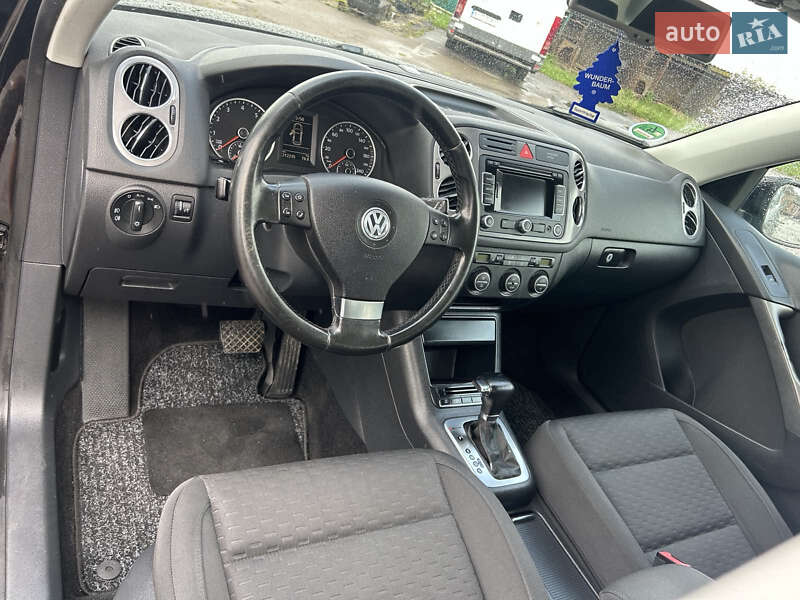 Позашляховик / Кросовер Volkswagen Tiguan 2009 в Нововолинську