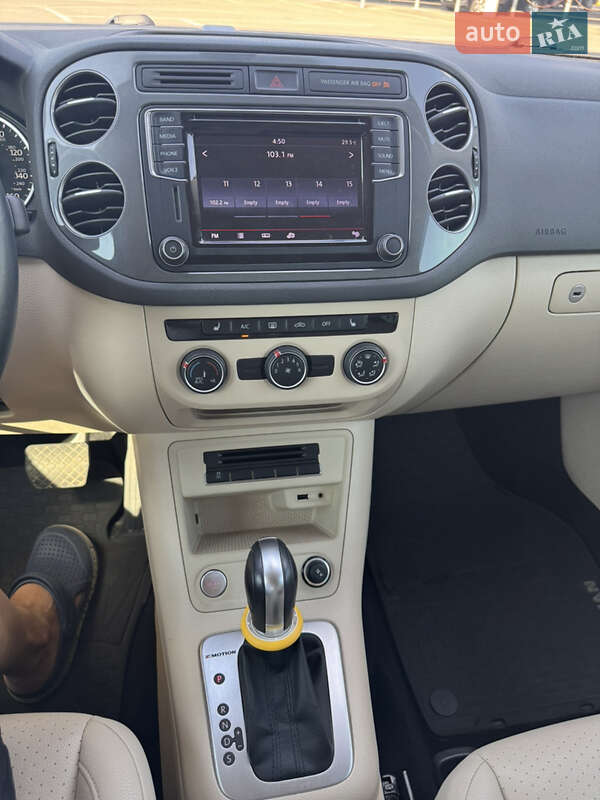 Внедорожник / Кроссовер Volkswagen Tiguan 2017 в Запорожье