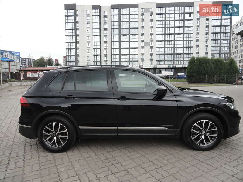 Позашляховик / Кросовер Volkswagen Tiguan 2022 в Луцьку