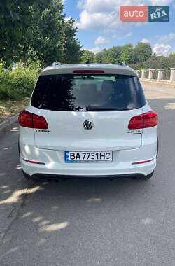 Внедорожник / Кроссовер Volkswagen Tiguan 2014 в 