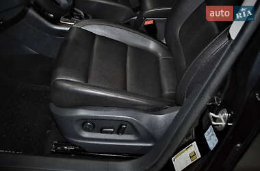 Внедорожник / Кроссовер Volkswagen Tiguan 2016 в 