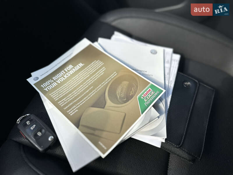 Позашляховик / Кросовер Volkswagen Tiguan 2016 в Львові
