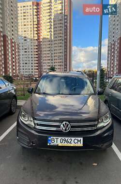 Позашляховик / Кросовер Volkswagen Tiguan 2016 в Львові