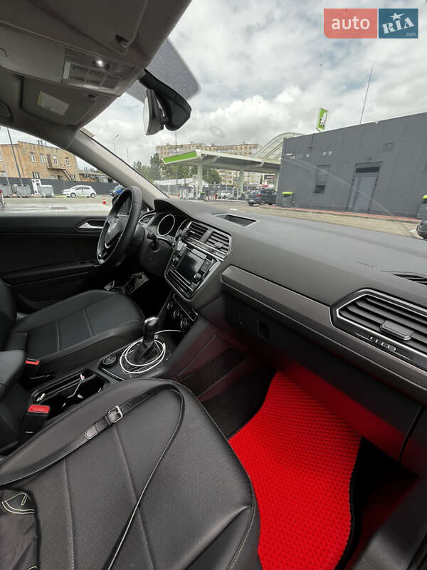 Внедорожник / Кроссовер Volkswagen Tiguan 2020 в Киеве