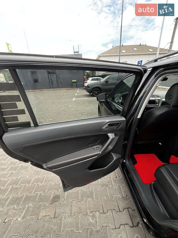 Внедорожник / Кроссовер Volkswagen Tiguan 2020 в Киеве