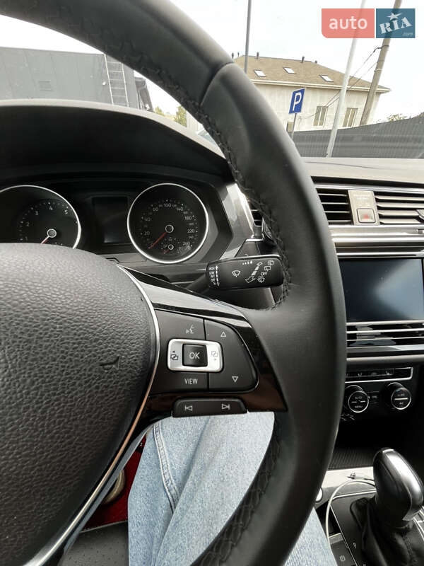 Внедорожник / Кроссовер Volkswagen Tiguan 2020 в Киеве