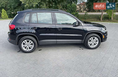 Внедорожник / Кроссовер Volkswagen Tiguan 2015 в 