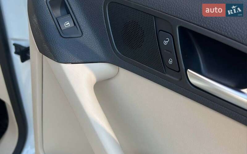 Внедорожник / Кроссовер Volkswagen Tiguan 2016 в Черновцах