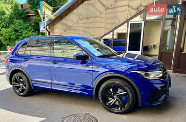 Внедорожник / Кроссовер Volkswagen Tiguan 2021 в Киеве