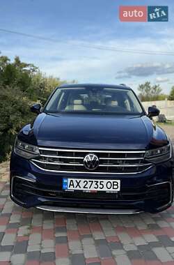 Внедорожник / Кроссовер Volkswagen Tiguan 2022 в Харькове