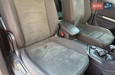 Внедорожник / Кроссовер Volkswagen Tiguan 2017 в 