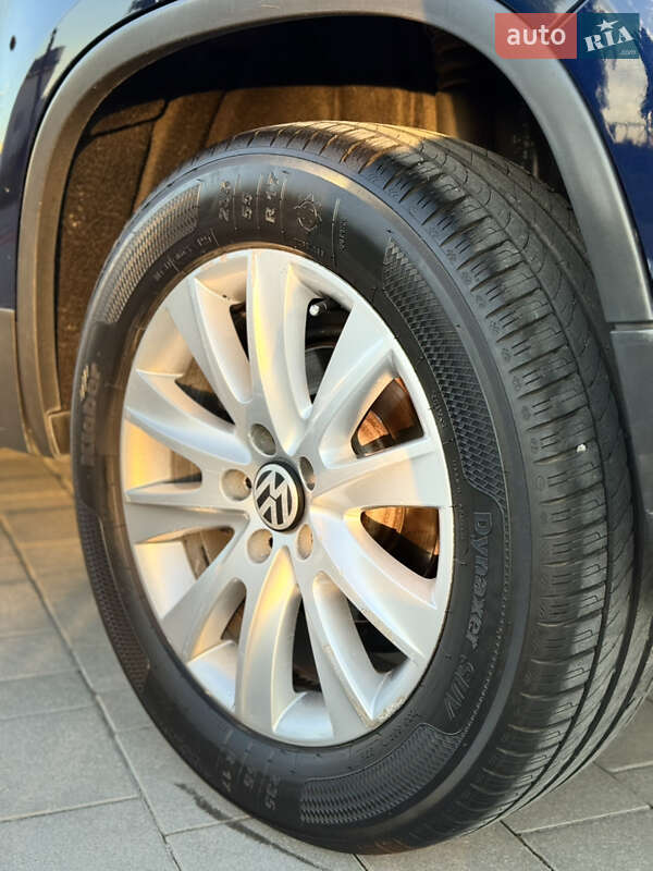 Внедорожник / Кроссовер Volkswagen Tiguan 2009 в Виноградове фото 12 Внедорожник / Кроссовер Volkswagen Tiguan 2009 в Виноградове