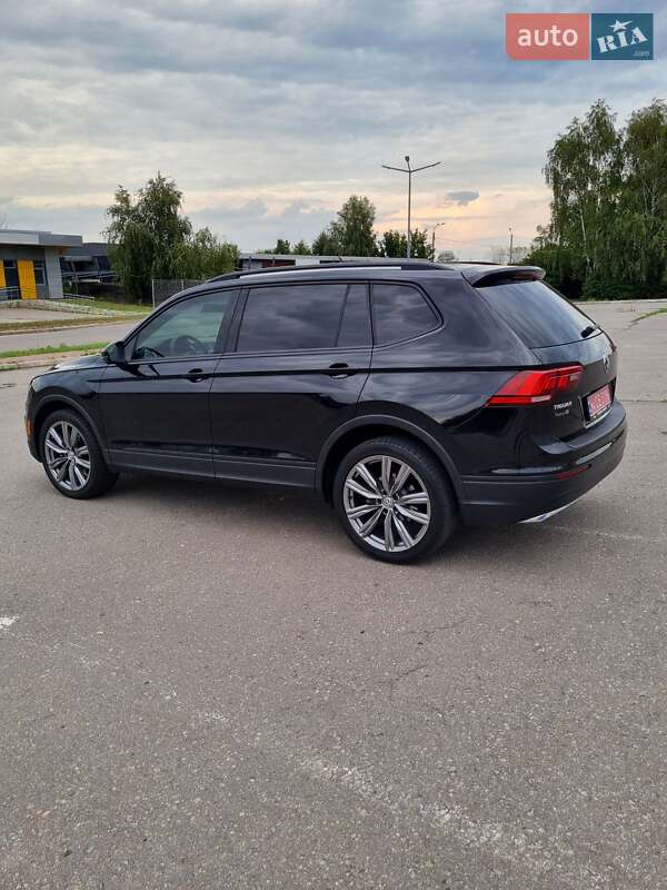Позашляховик / Кросовер Volkswagen Tiguan 2018 в Харкові
