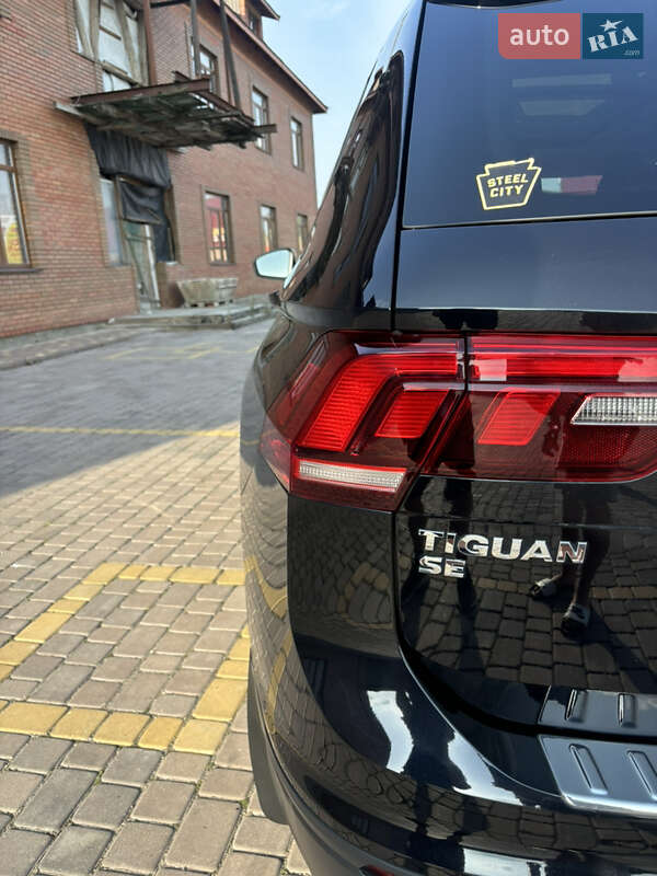 Внедорожник / Кроссовер Volkswagen Tiguan 2019 в Хмельницком