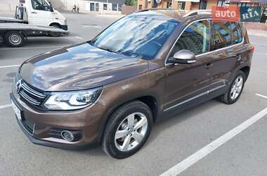 Позашляховик / Кросовер Volkswagen Tiguan 2013 в Києві