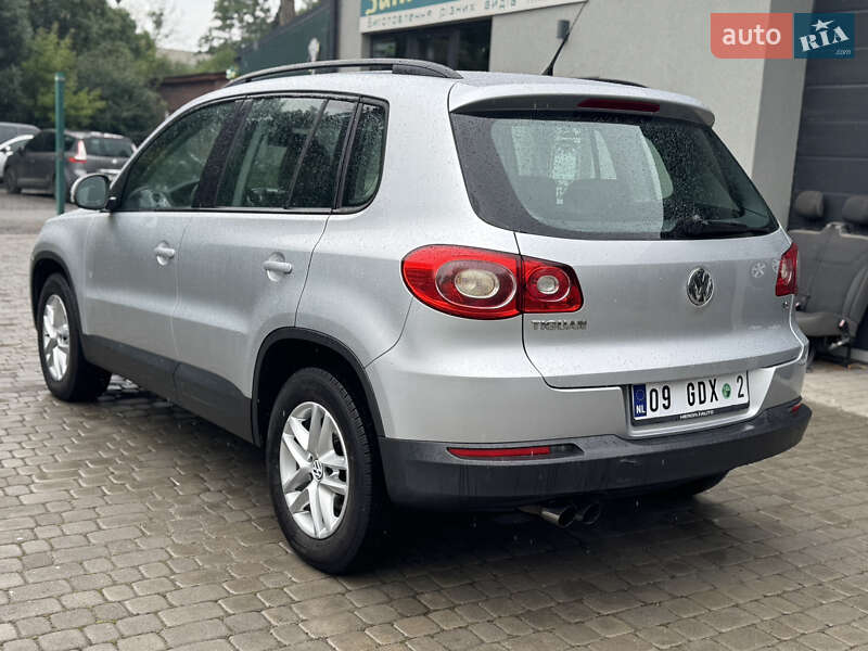 Внедорожник / Кроссовер Volkswagen Tiguan 2008 в Староконстантинове