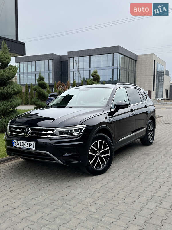 Внедорожник / Кроссовер Volkswagen Tiguan 2020 в Киеве