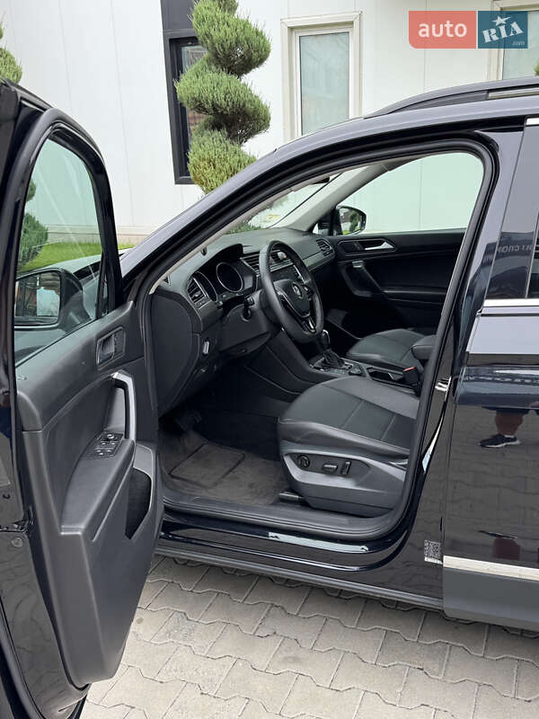 Внедорожник / Кроссовер Volkswagen Tiguan 2020 в Киеве