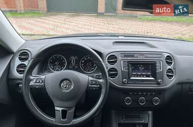 Внедорожник / Кроссовер Volkswagen Tiguan 2016 в 