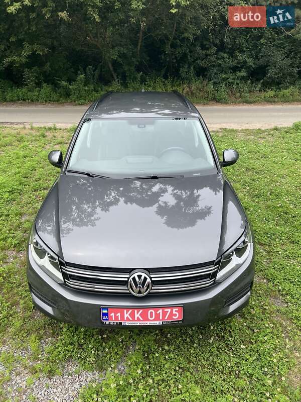 Внедорожник / Кроссовер Volkswagen Tiguan 2016 в Киеве