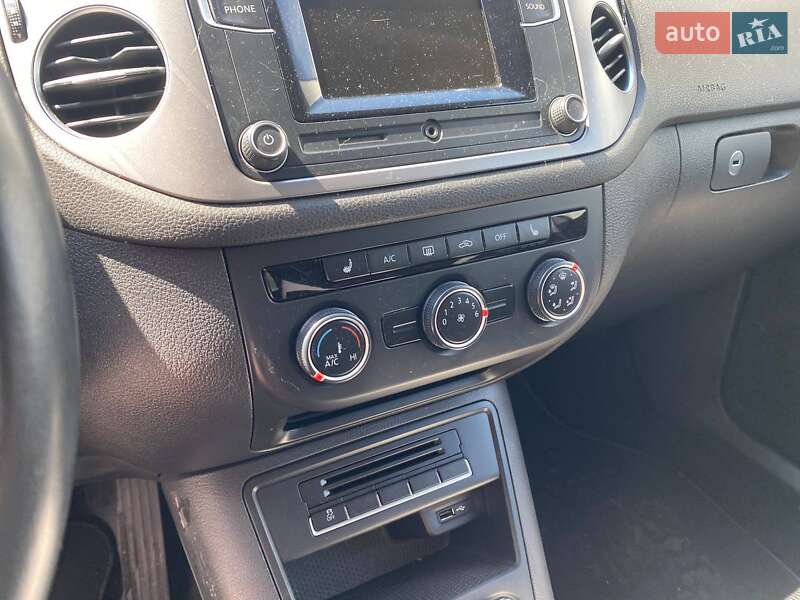 Внедорожник / Кроссовер Volkswagen Tiguan 2016 в Львове