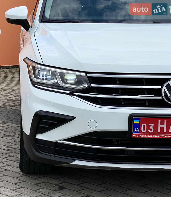 Внедорожник / Кроссовер Volkswagen Tiguan 2022 в Ровно