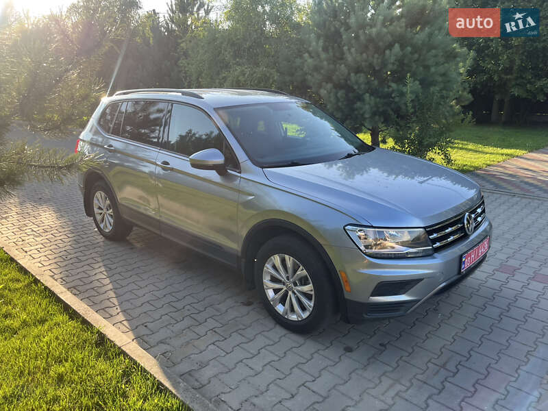 Внедорожник / Кроссовер Volkswagen Tiguan 2020 в Луцке