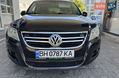 Внедорожник / Кроссовер Volkswagen Tiguan 2011 в Одессе