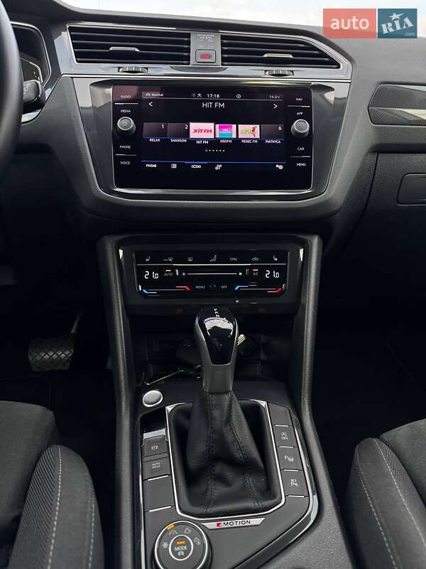 Внедорожник / Кроссовер Volkswagen Tiguan 2021 в Киеве