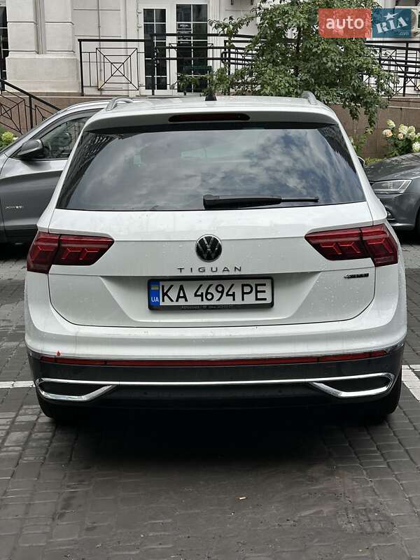 Внедорожник / Кроссовер Volkswagen Tiguan 2021 в Киеве