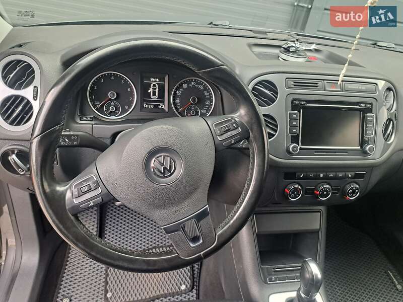 Внедорожник / Кроссовер Volkswagen Tiguan 2015 в Ивано-Франковске