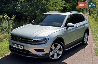 Внедорожник / Кроссовер Volkswagen Tiguan 2020 в Киеве